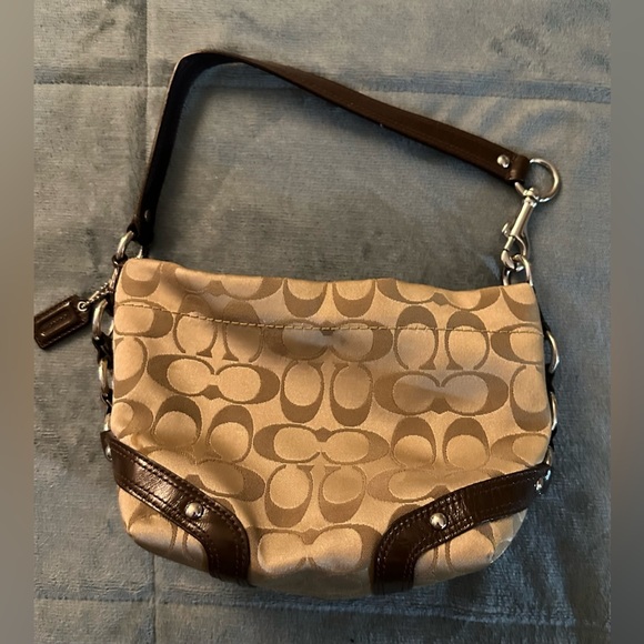 Coach Khaki / Mahogany Small Carly shoulder bag F1026-f44143 - Picture 2 of 5